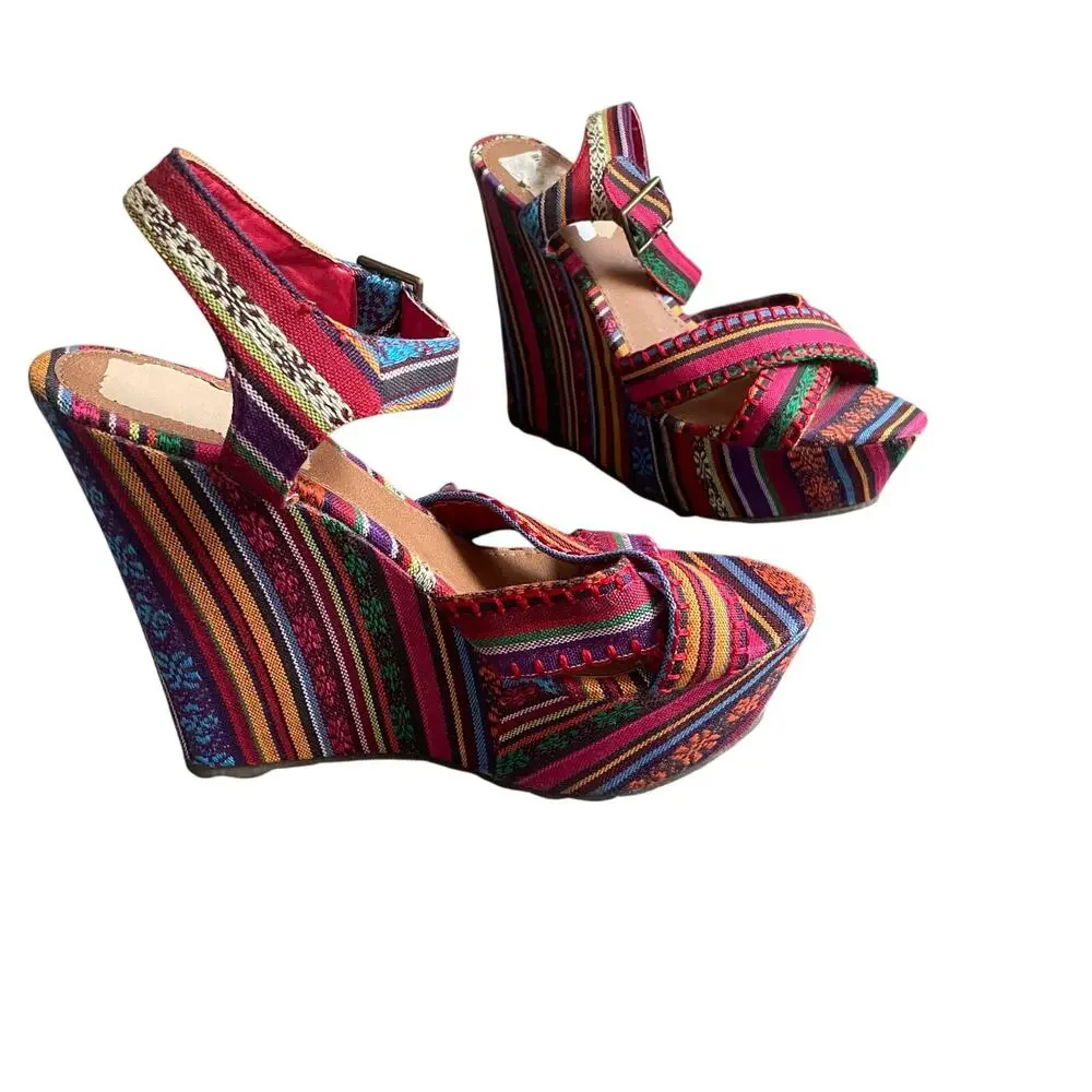 Selina by Summer Rio Wedge Sandals Womens Size 8 Tribal Striped
